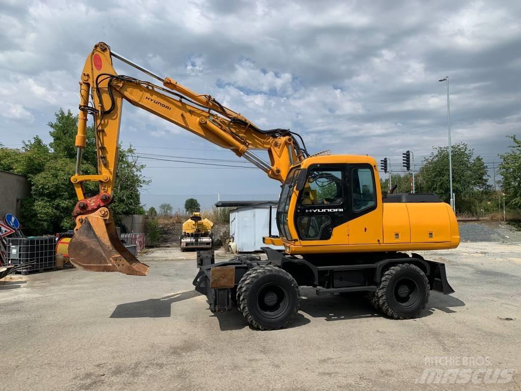 Hyundai ROBEX 170W-3 Excavatoare cu roti