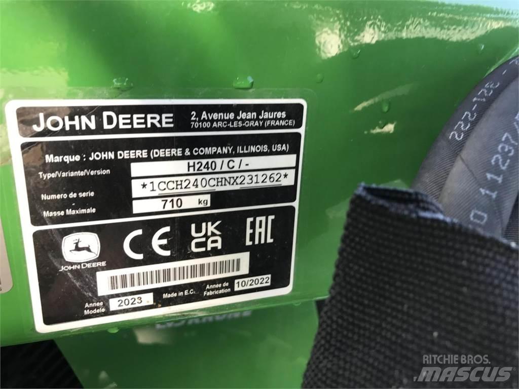 John Deere 5075E Tractoare