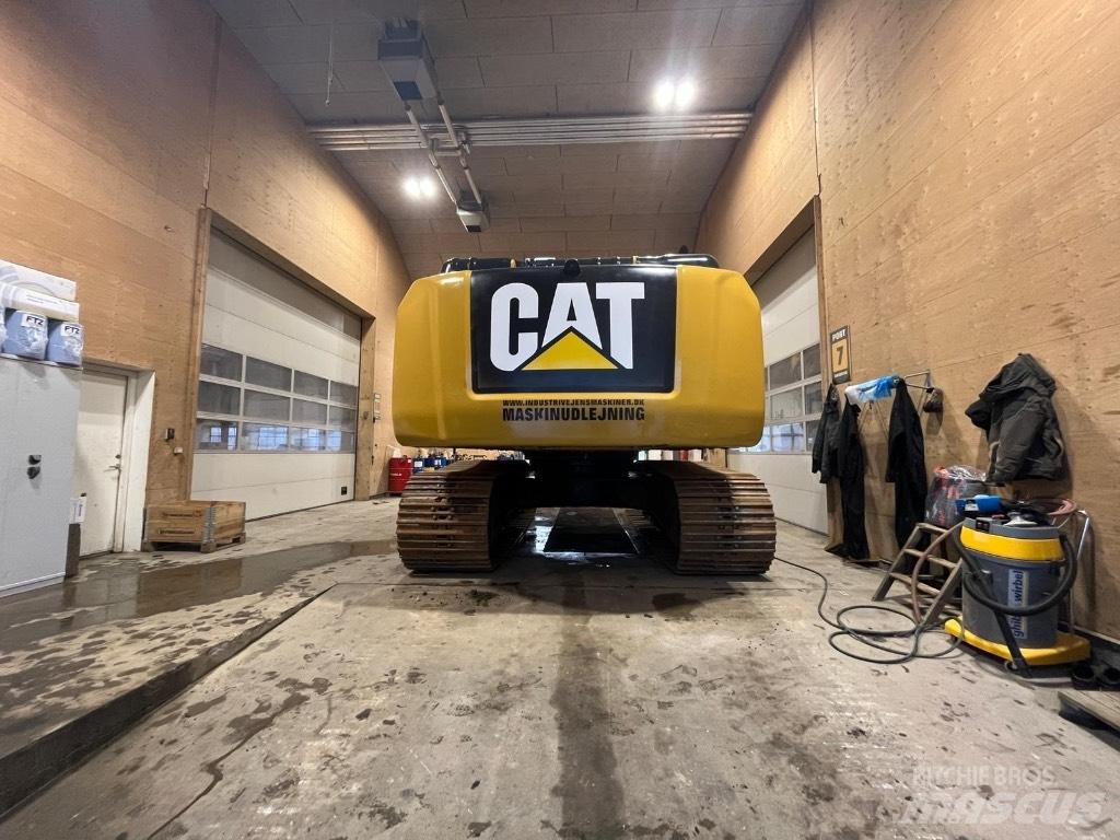 CAT 336 F L Excavatoare pe șenile
