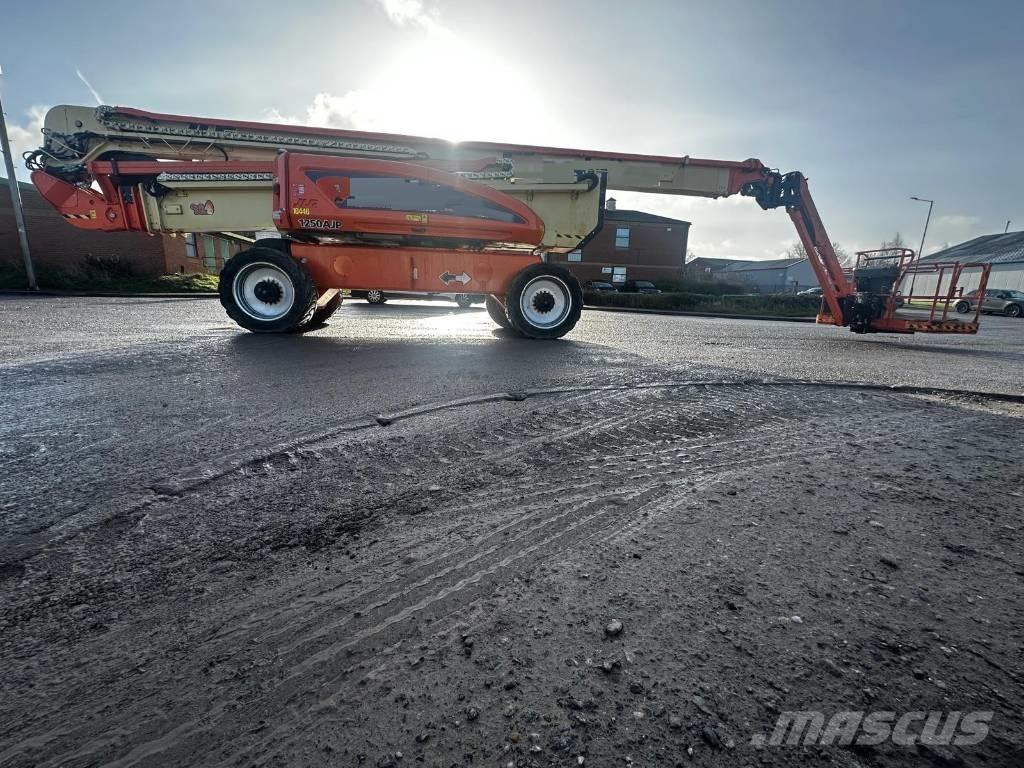 JLG 1250 AJP Nacele cu brat articulat