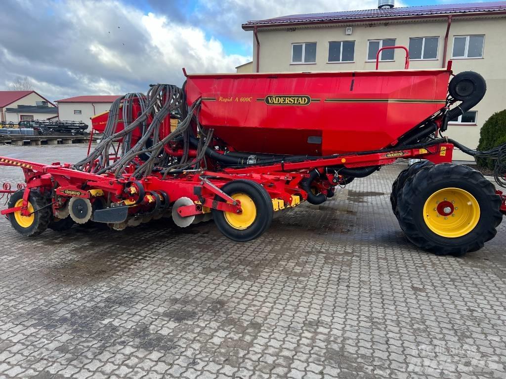 Väderstad Rapid600C Perforatoare