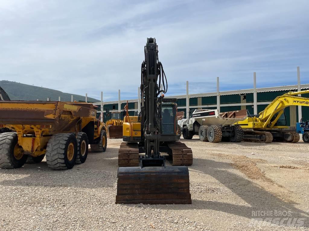 Volvo ECR 235 DL Excavatoare pe șenile
