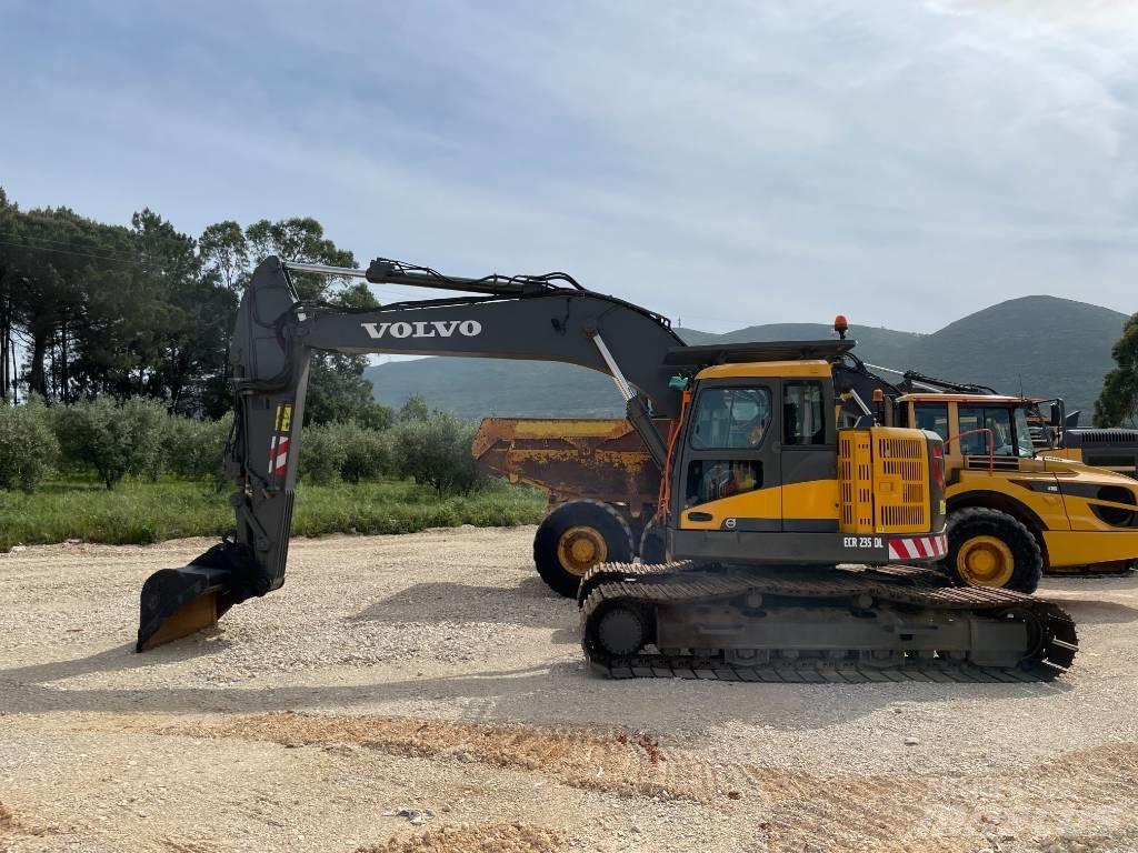 Volvo ECR 235 DL Excavatoare pe șenile
