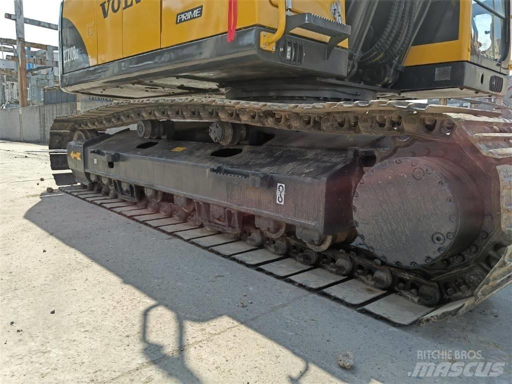 Volvo EC210B Excavatoare pe șenile
