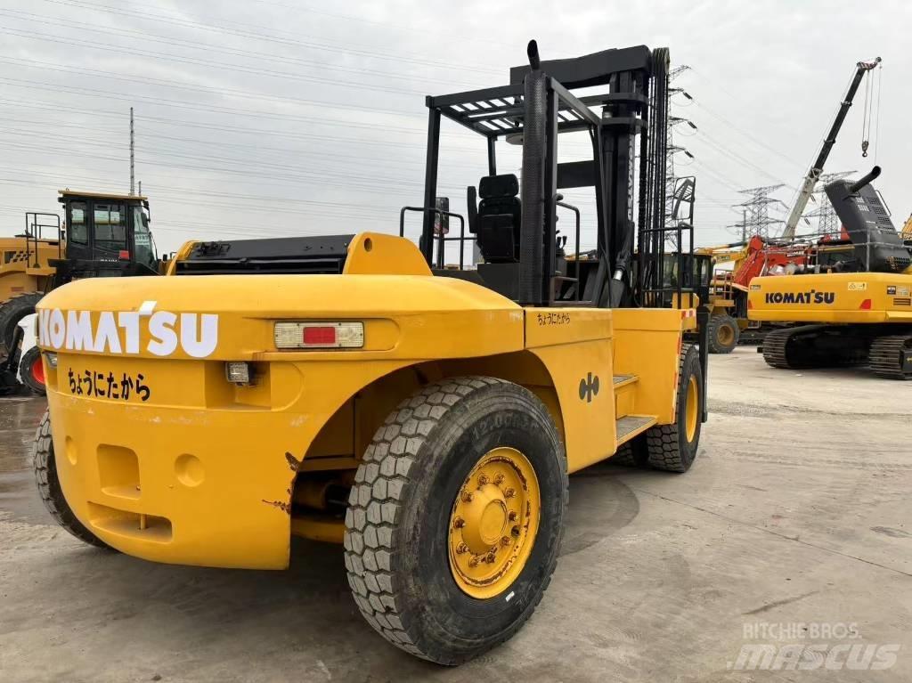 Komatsu FD200 Stivuitoare telescopice