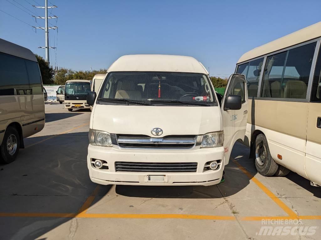 Toyota Hiace Autobuze intercity
