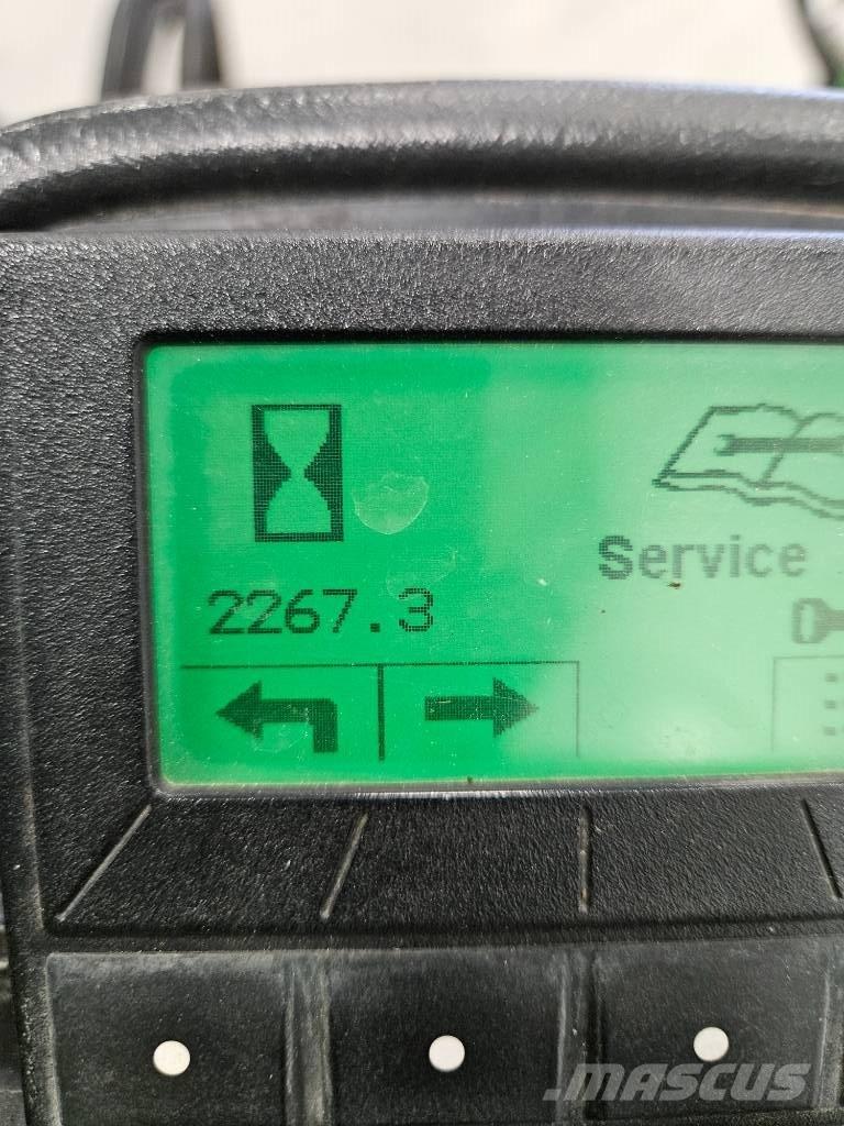 John Deere 9009A Rough, trim and surrounds mowers