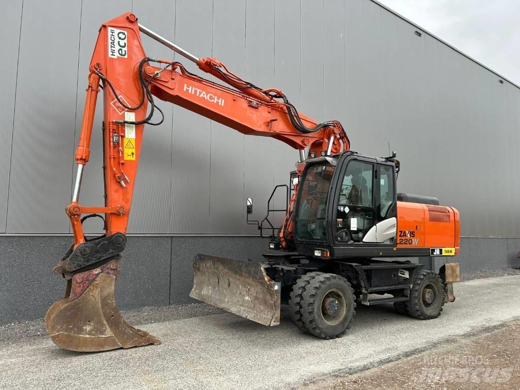 Hitachi ZX220W-5B Excavatoare cu roti