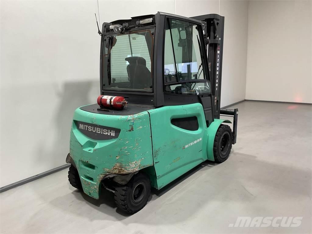 Mitsubishi FB50-2 Stivuitor electric