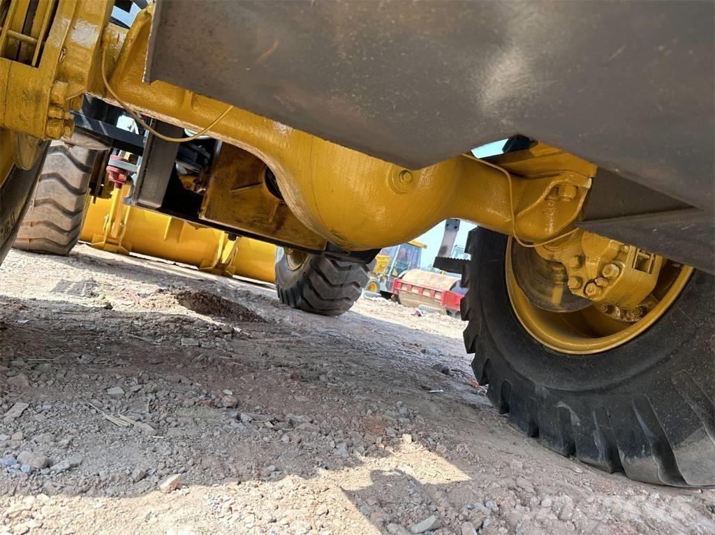 SDLG L 936 Incarcator pe pneuri