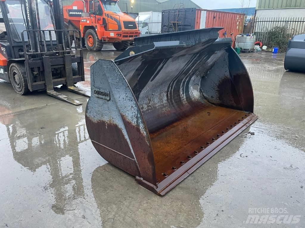 Doosan DL 280-5 Pistoane