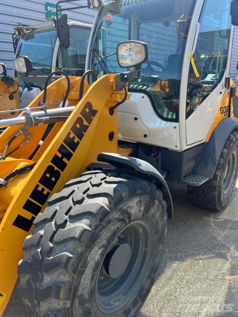 Liebherr L 506 Incarcator pe pneuri