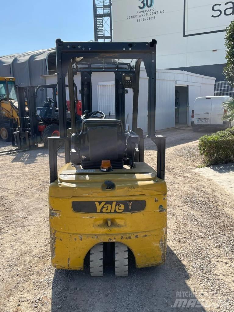 Yale ERP 16 VT Stivuitor electric