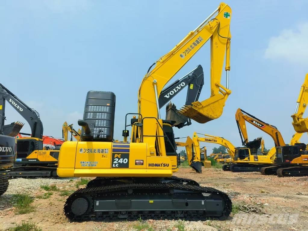 Komatsu PC 240-8 Excavatoare pe șenile
