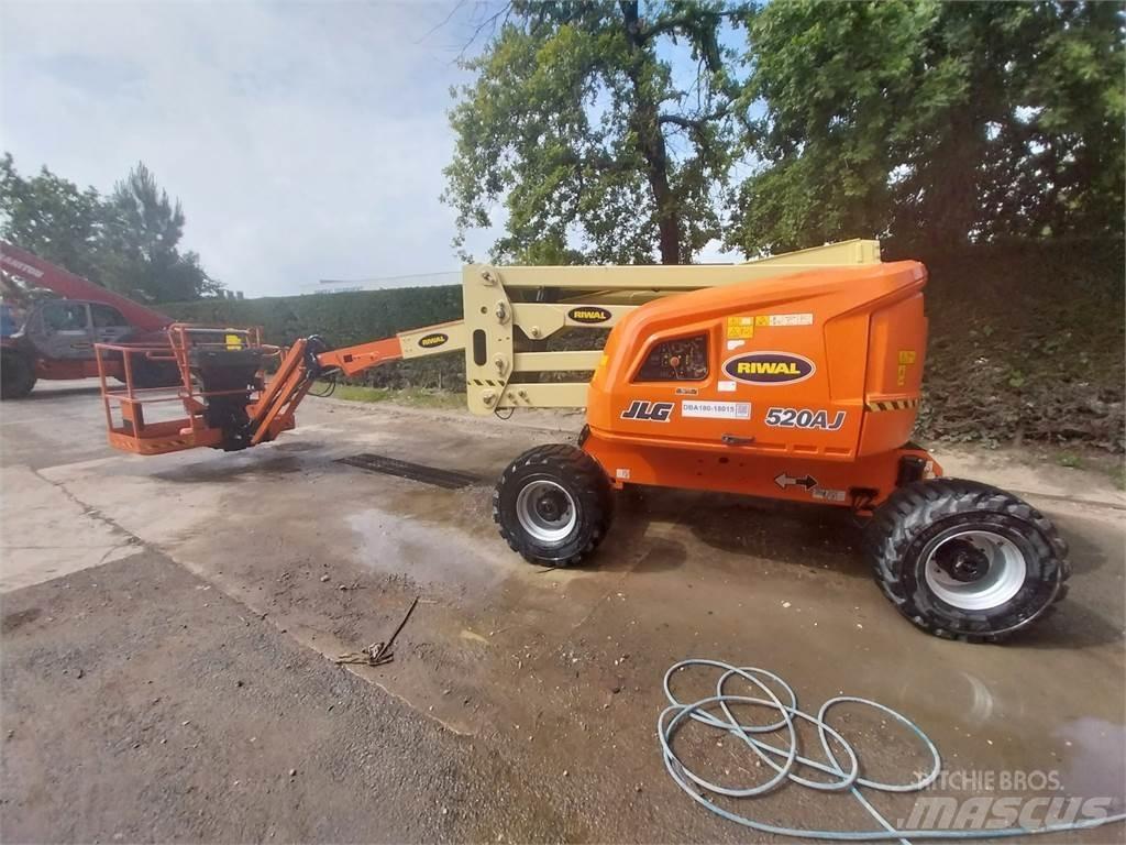 JLG 520AJ Nacele cu brat articulat