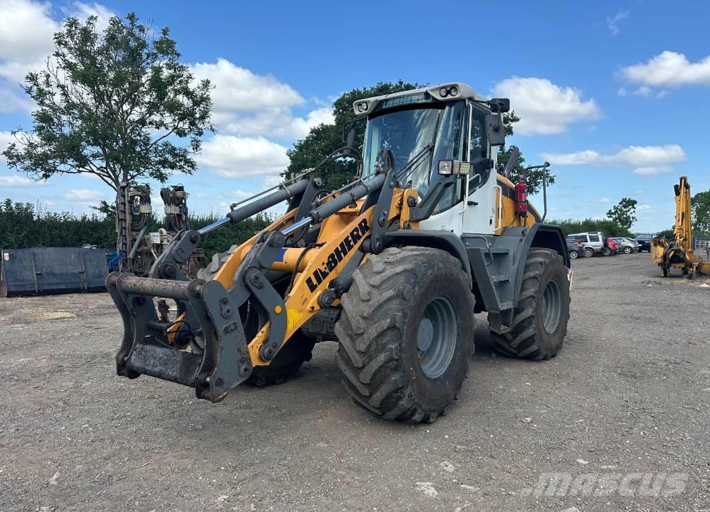 Liebherr L 538 Incarcator pe pneuri