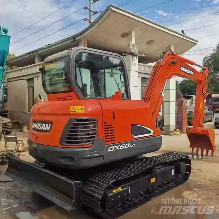 Doosan DX60-9C Mini excavatoare < 7t