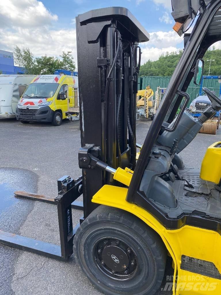 Hyundai 50 L-7 A Stivuitor GPL