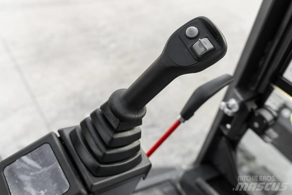 CASE CX 65D Mini excavatoare < 7t