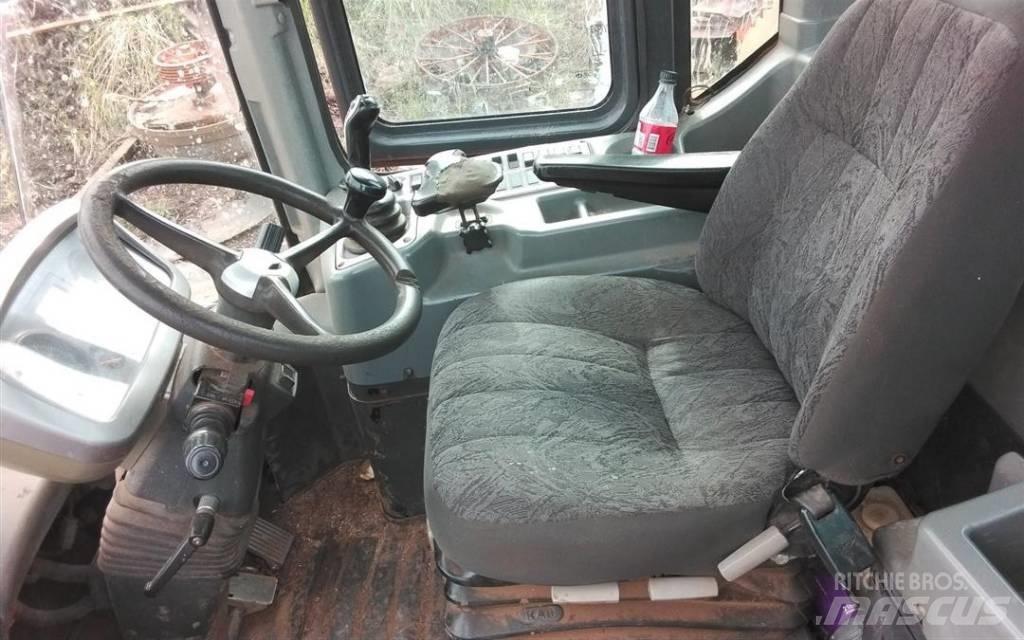 Doosan DL 200 Incarcator pe pneuri