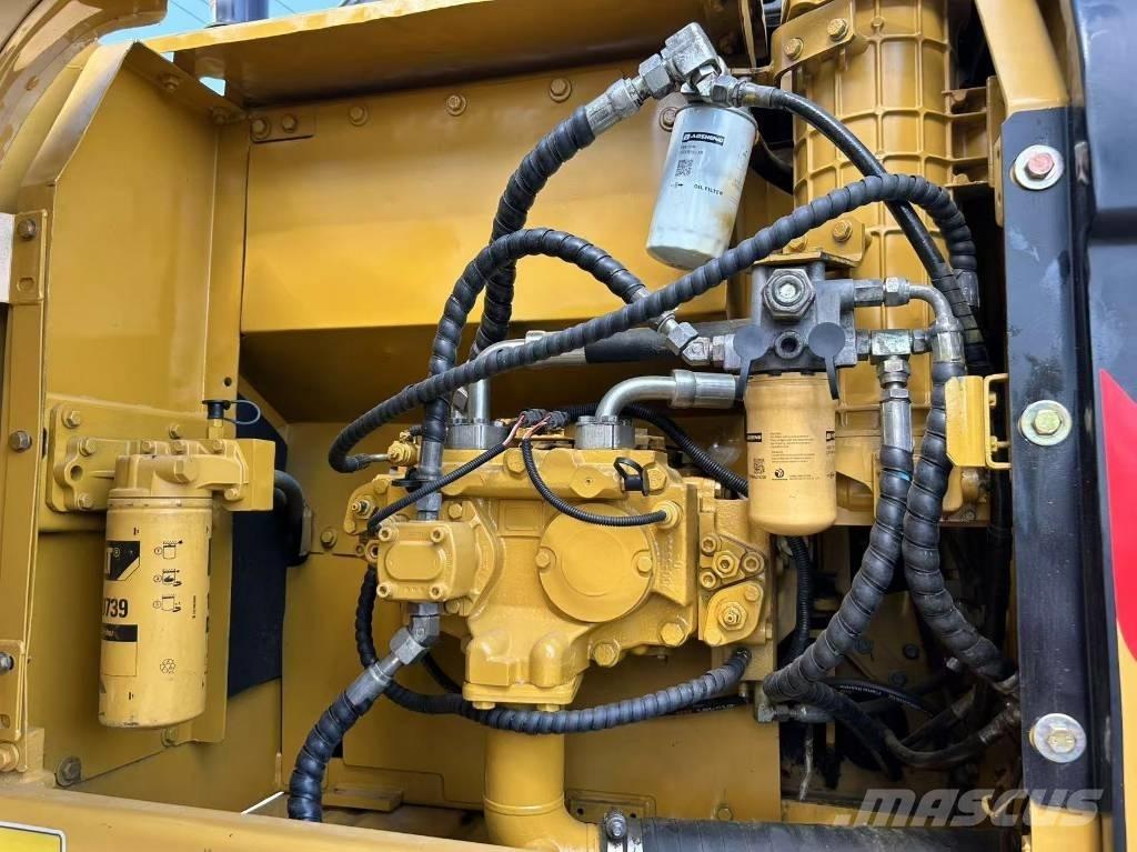 CAT 320 D Excavatoare pe șenile
