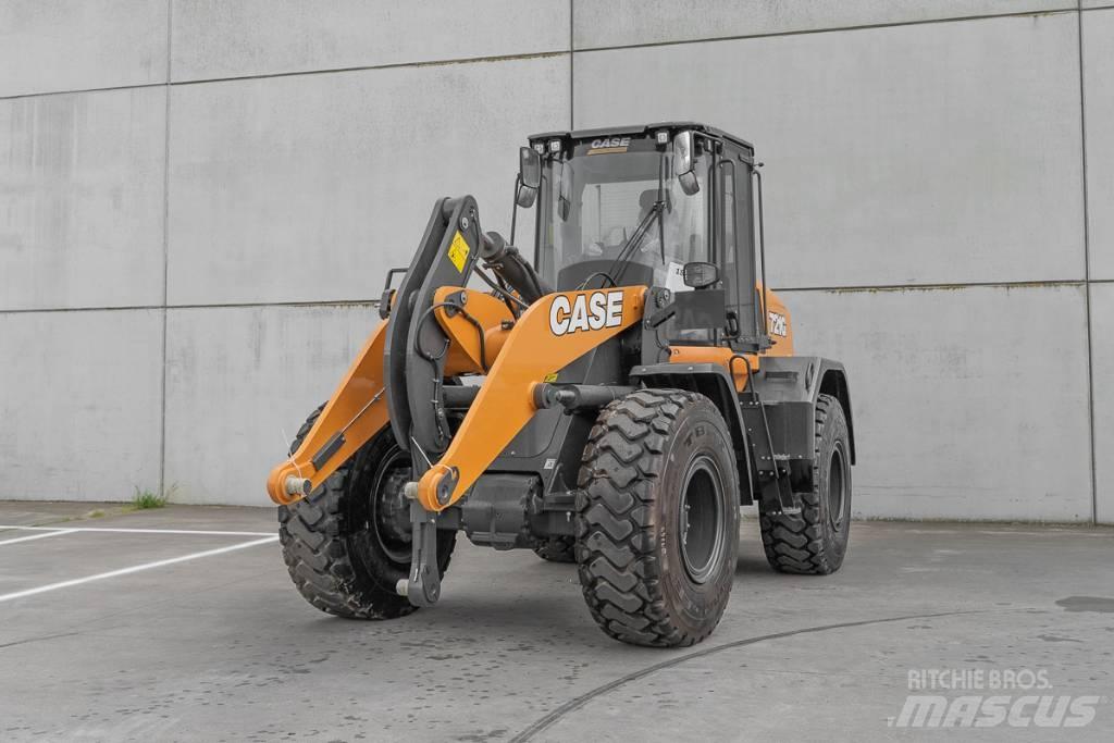 CASE 721 G Incarcator pe pneuri