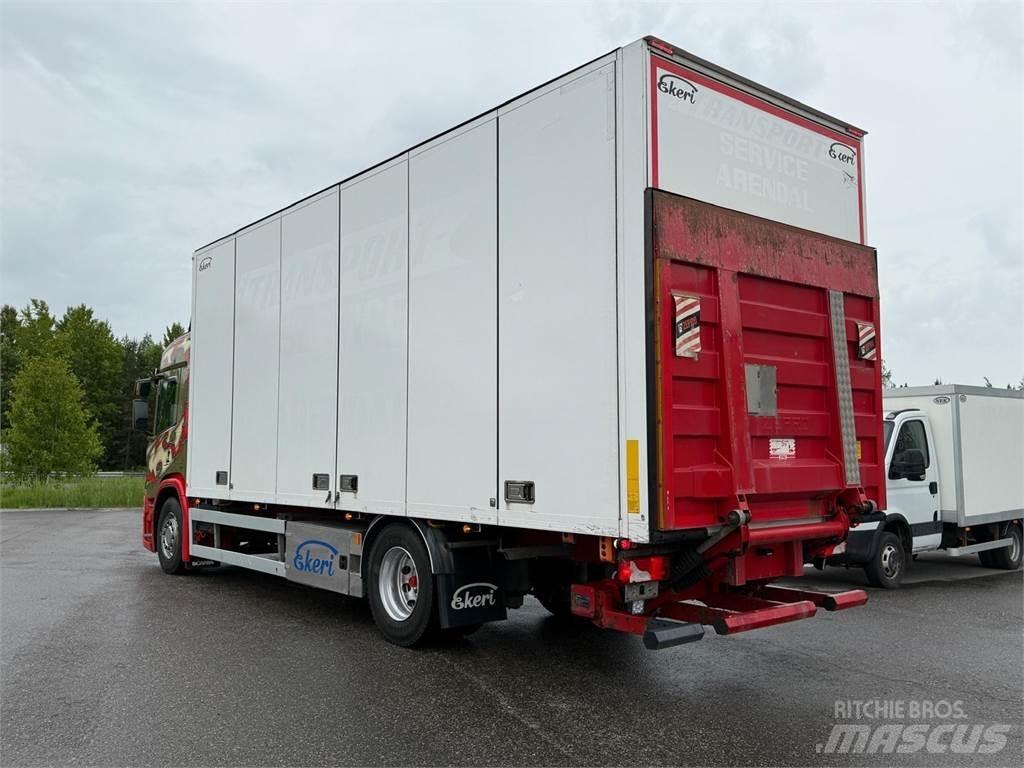 Scania P320 Autocamioane
