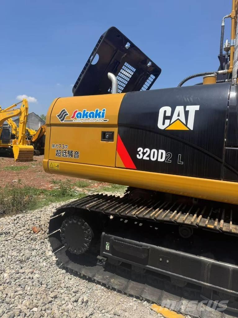 CAT 320D2L Excavatoare pe șenile
