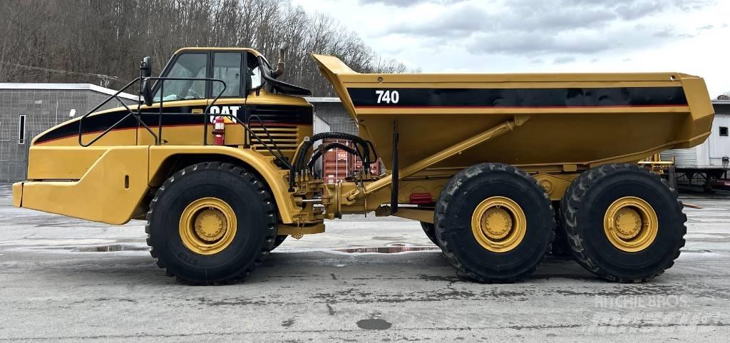 CAT 740 Transportoare articulate