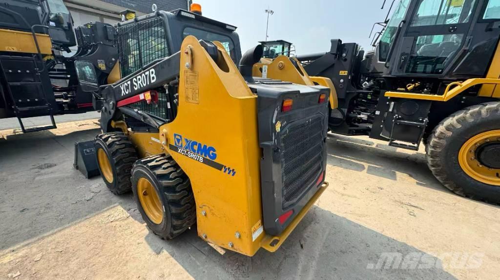 XCMG XC7-SR07B Buldoexcavatoare