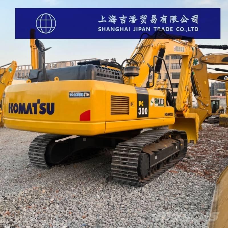 Komatsu PC 300 Excavatoare pe șenile
