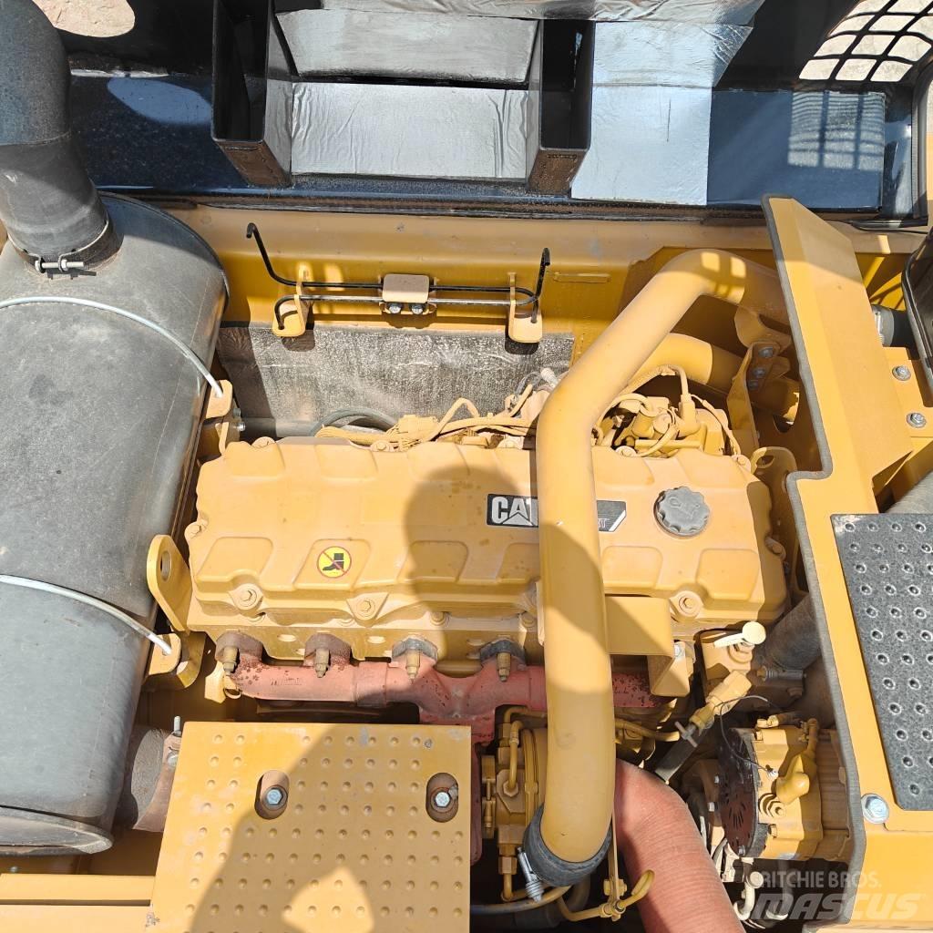 CAT 340 D L Excavatoare pe șenile
