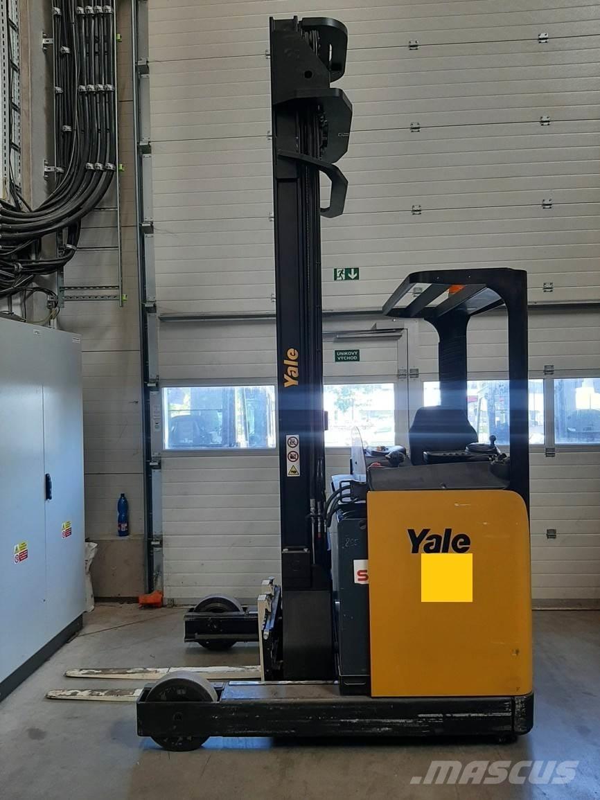 Yale MR16H Stivuitor cu catarg retractabil