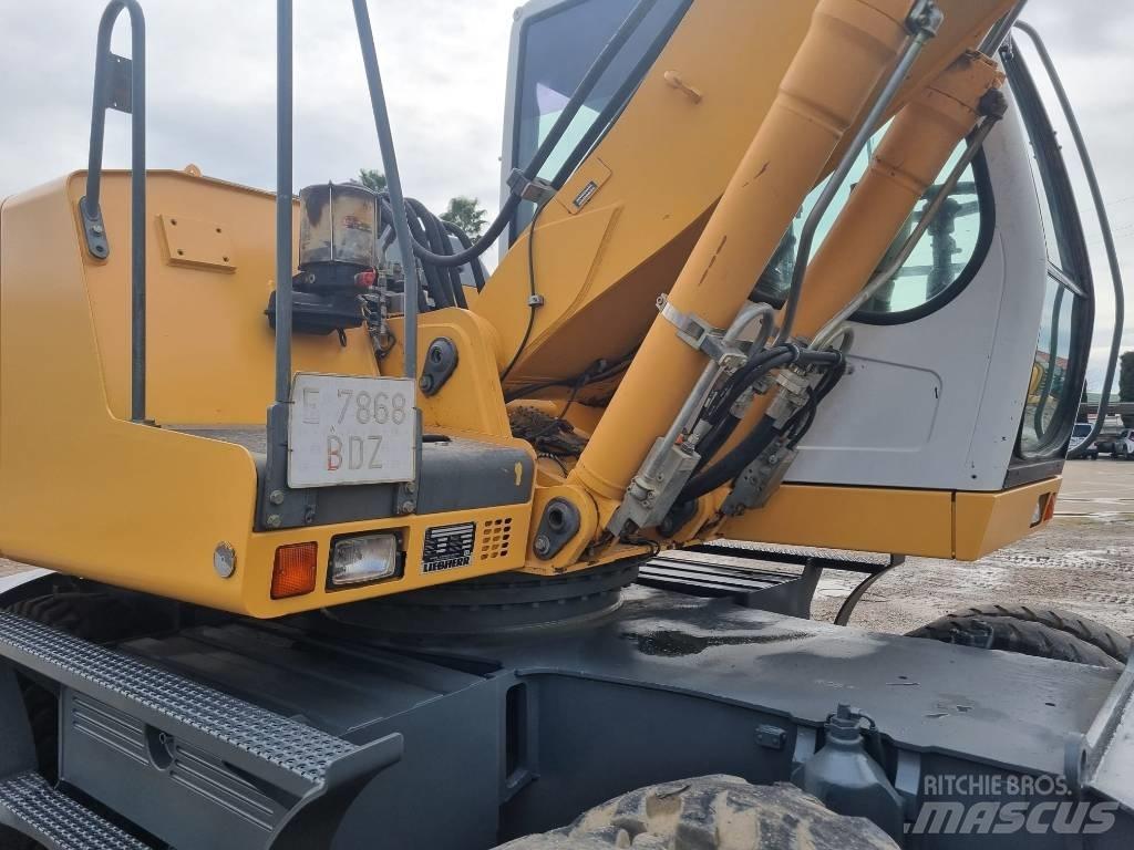 Liebherr A 900 C Excavatoare cu roti