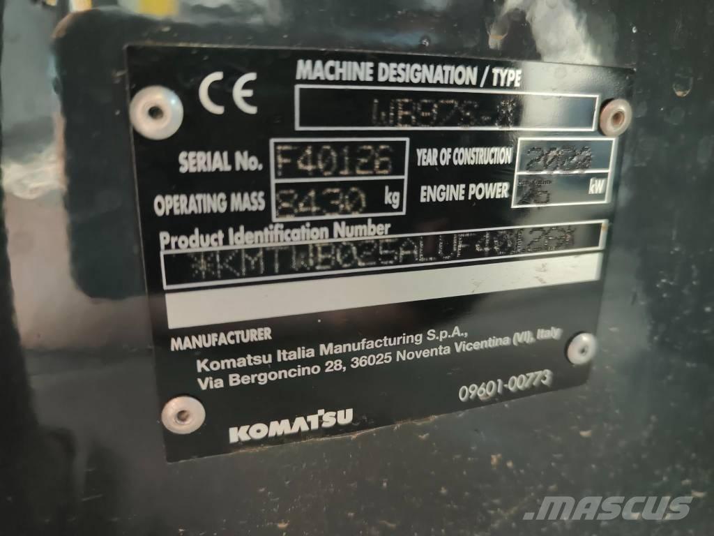 Komatsu WB 97 S-8 Buldoexcavatoare