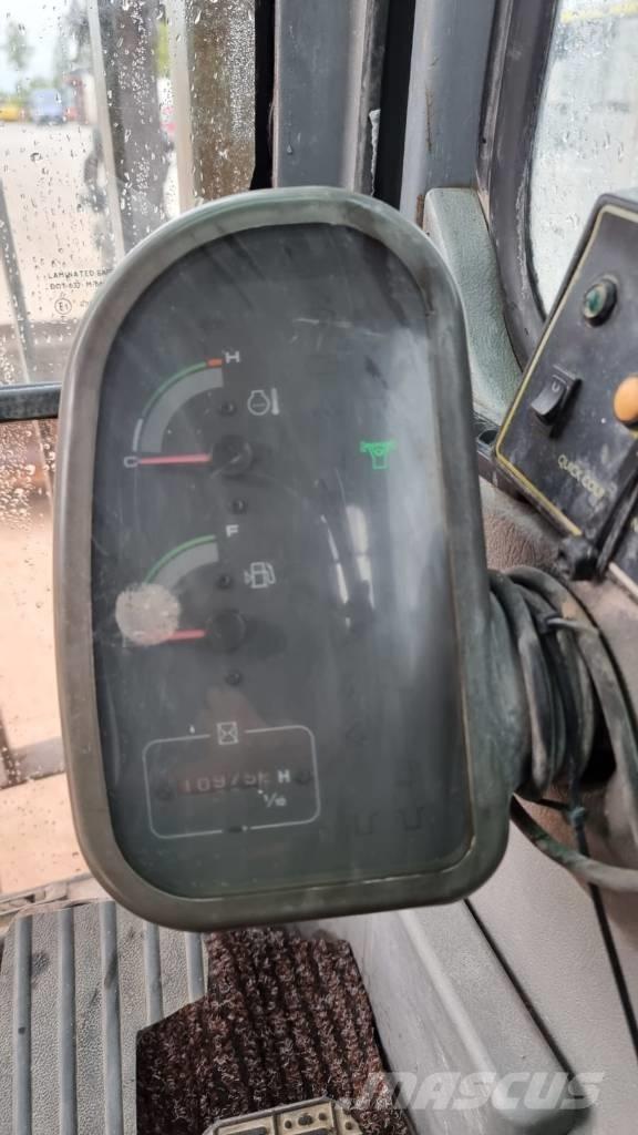 Volvo EC 210 B LC Excavatoare pe șenile
