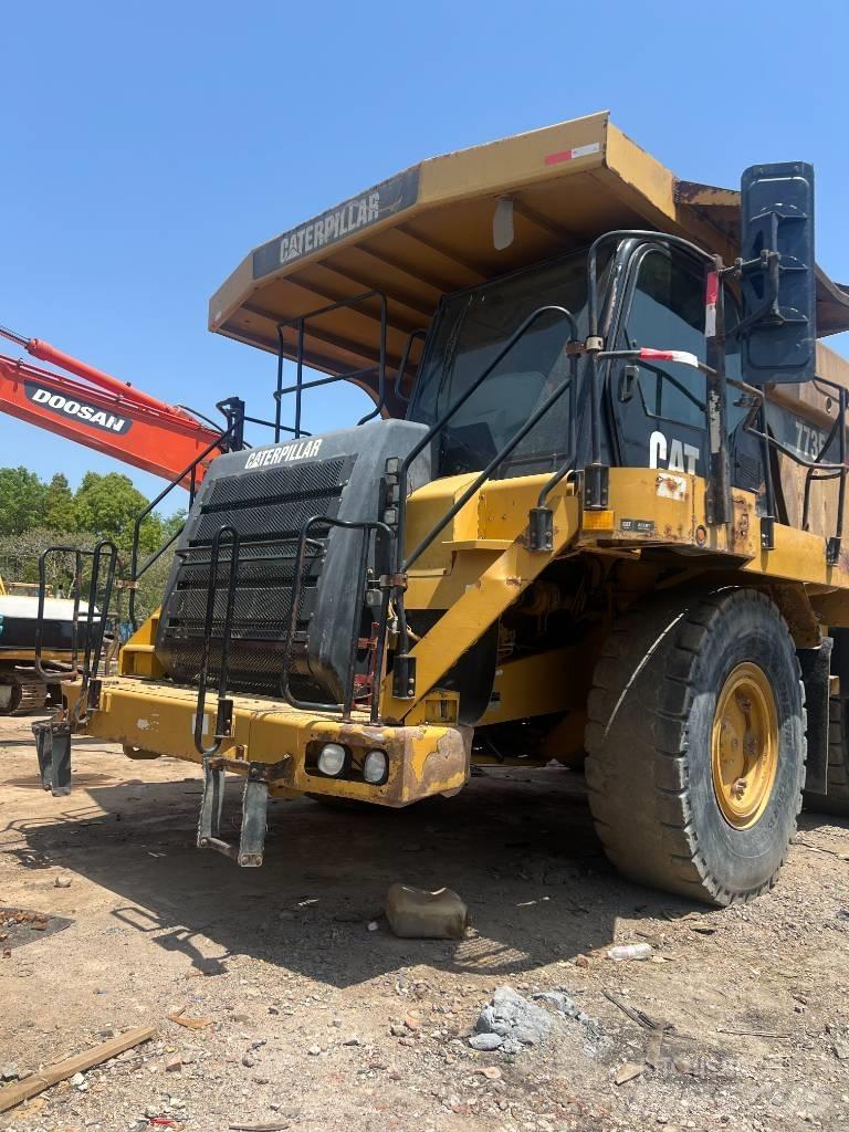 CAT 773 E Camioane cu basculante rigide