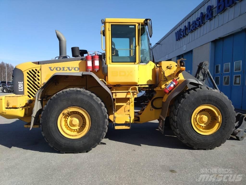 Volvo L 120 E Incarcator pe pneuri