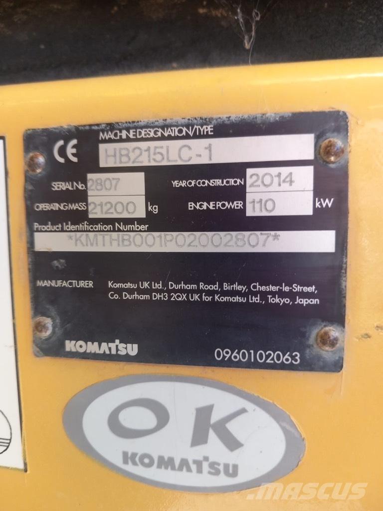 Komatsu HB 215 LC-1 Cabine si interior