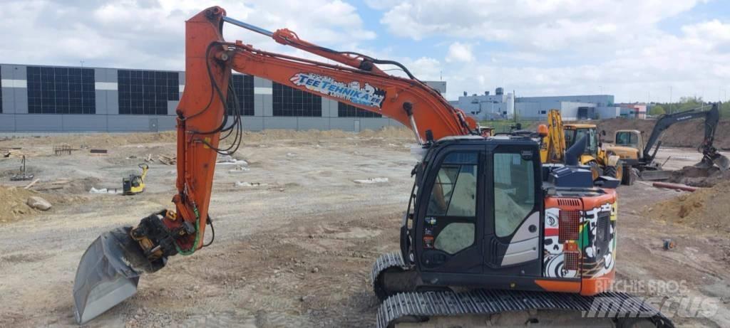 Hitachi ZX 135 US-6 Excavatoare pe șenile
