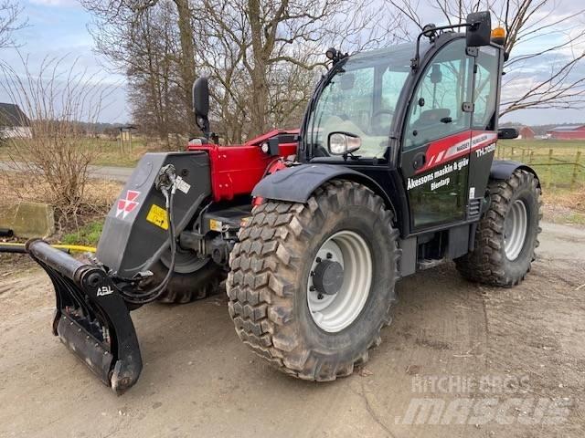 Massey Ferguson 7038 Alte masini si accesorii pentru încarcat si sapaturi