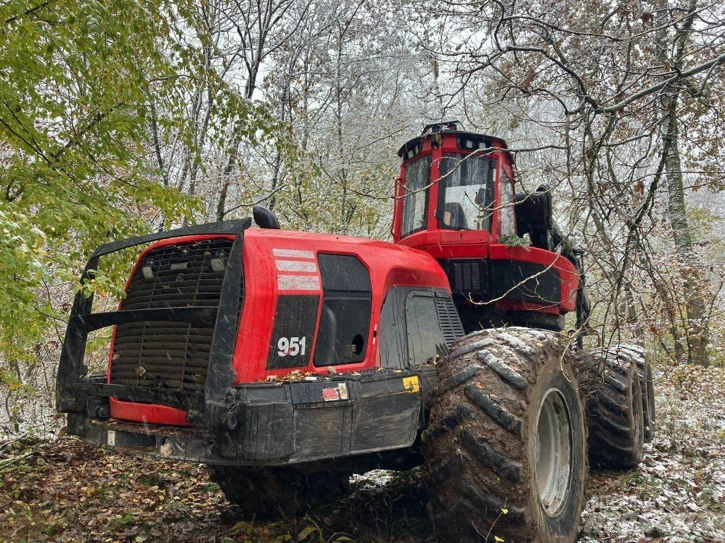 Komatsu 951 Combine forestiere