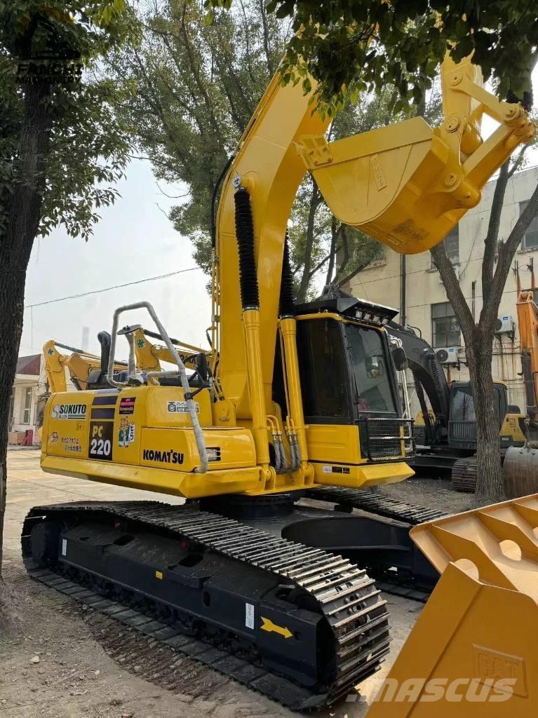 Komatsu PC 220 LC Excavatoare pe șenile
