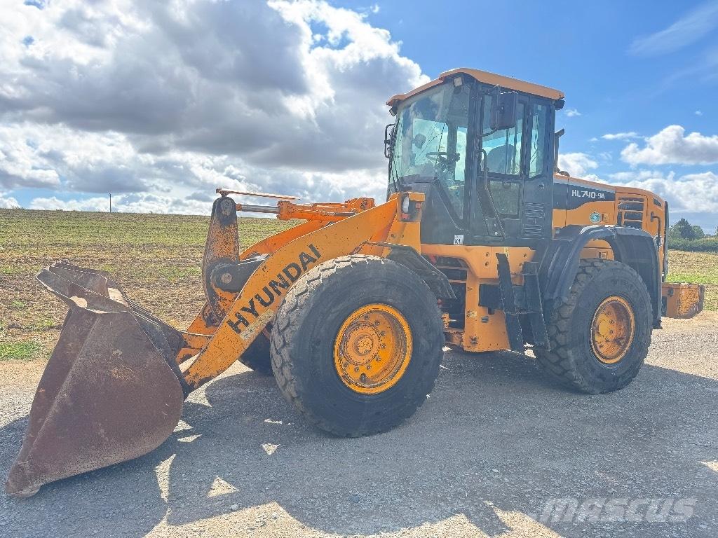 Hyundai HL 740-9 A Incarcator pe pneuri