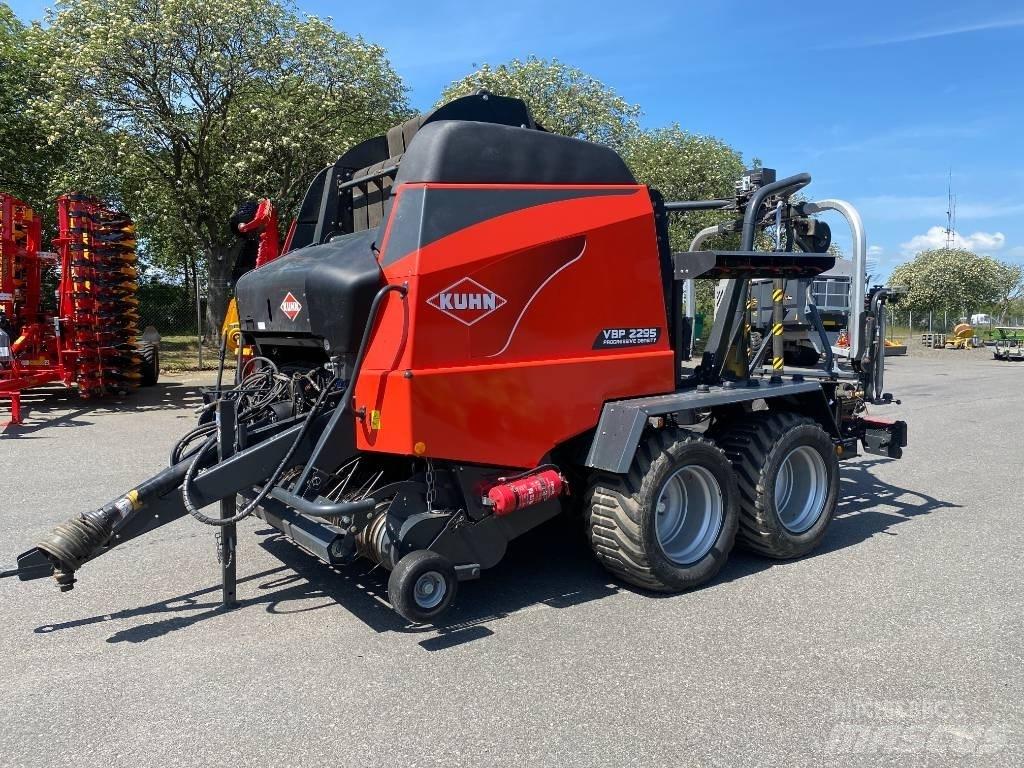 Kuhn VBP2295 Masina de balotat cilindric