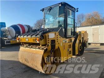 CAT CB 44 B Cilindri compactori dubli