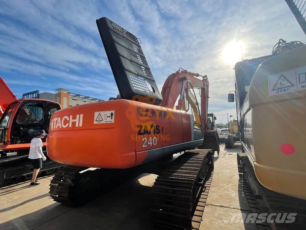 Hitachi ZX 240 Excavatoare pe șenile
