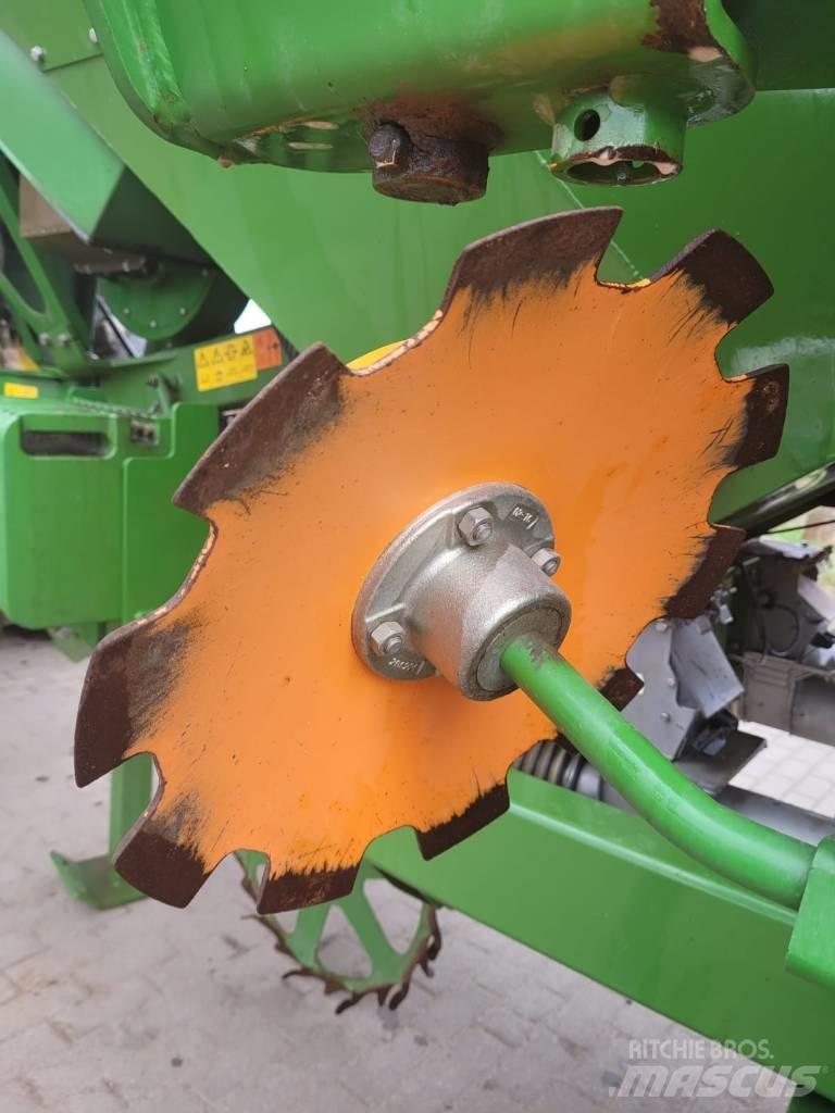 Amazone EDX 9000-TC Perforatoare