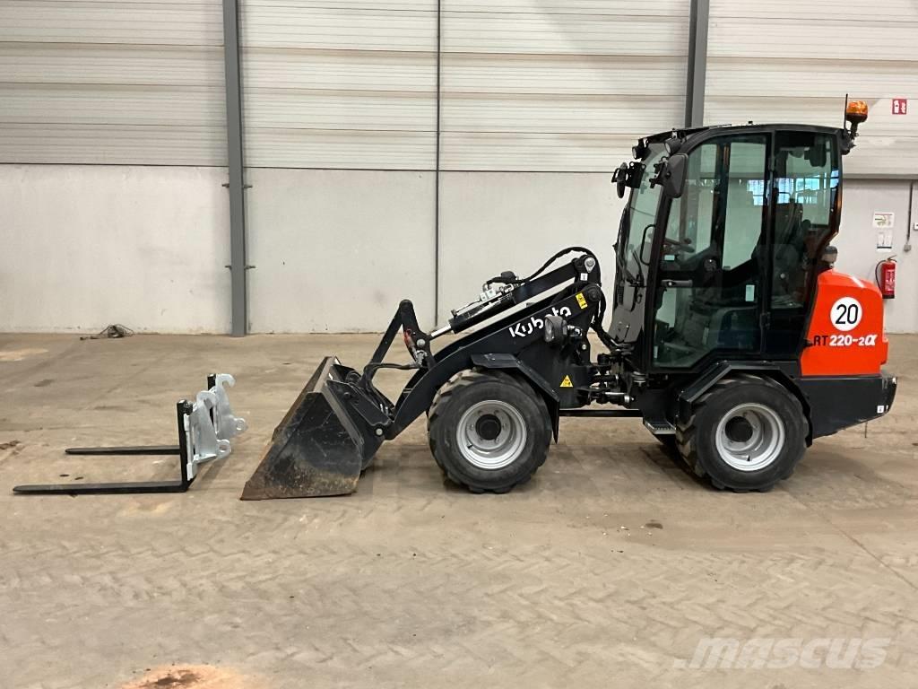 Kubota RT 220-2 A Incarcator pe pneuri