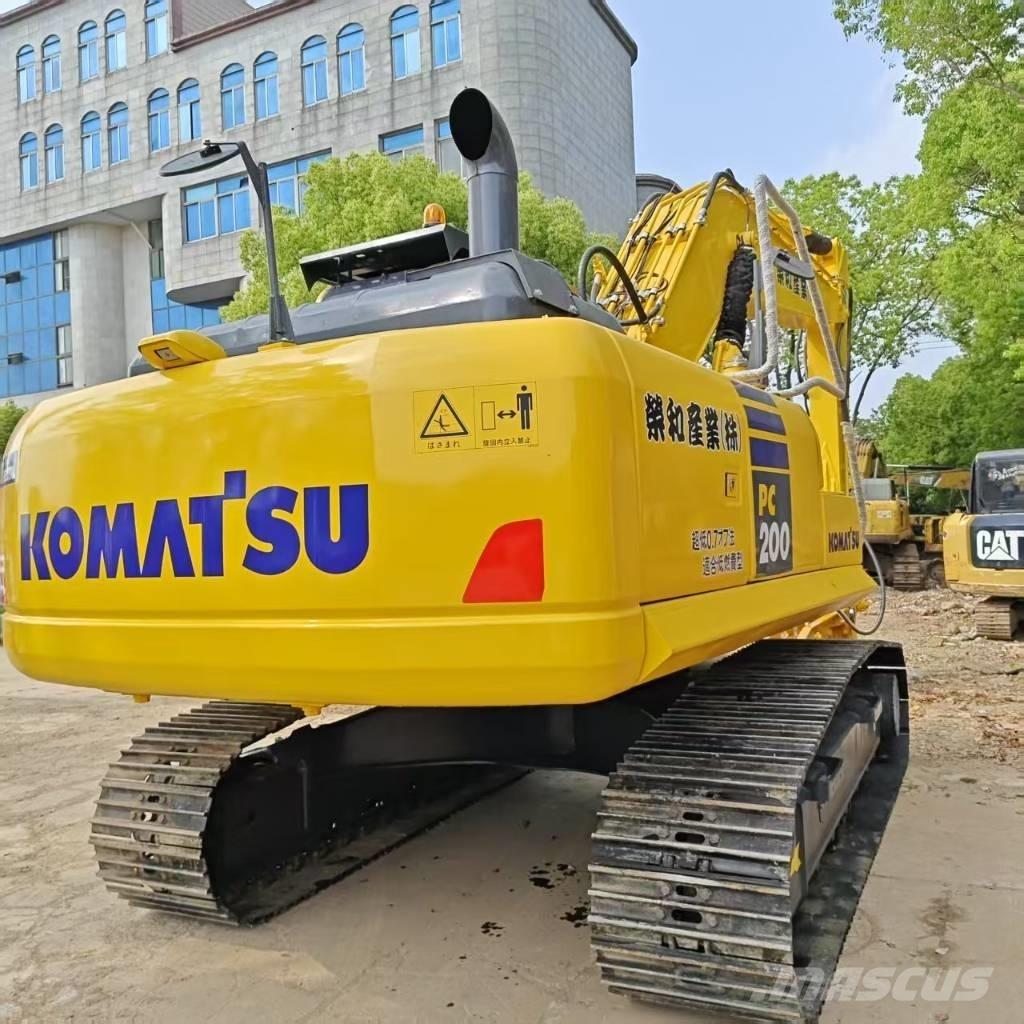 Komatsu PC 200-8 Excavatoare pe șenile
